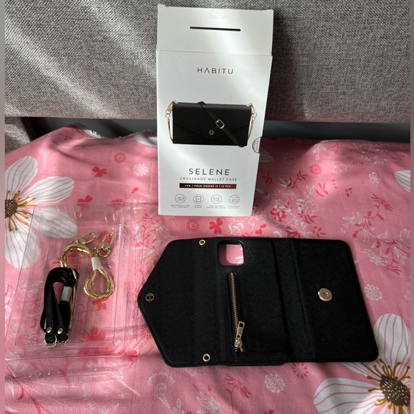 Crossbody wallet case for an iPhone 11, 12, 12 pro only - Picture 2 of 6